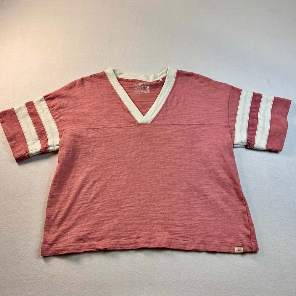 Faherty Sunwashed Slub Varsity V-Neck Tee in Faded Flag